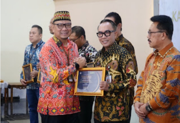 Bupati Way Kanan  Terima 2 Anugerah Reksa Bandha Tahun 2023 dari DJKN Kemenkeu RI