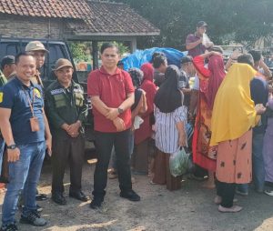 Bupati Way Kanan Gelar Operasi Pasar Beras Murah Di Pasar Inpres Baradatu Melalui Disperindag kabupaten Way Kanan