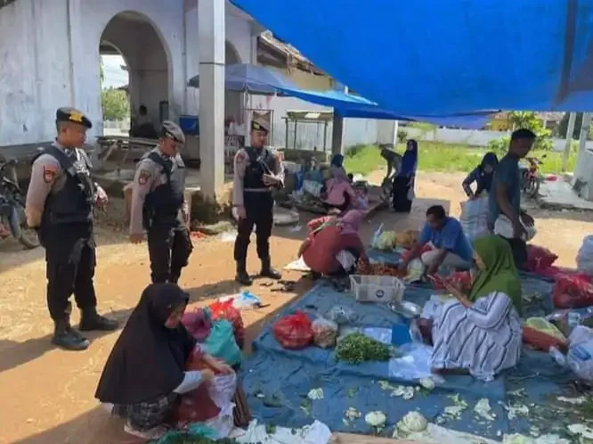Patroli KRYD di Pasar, Sat Samapta Polres Waykanan Sampaikan Himbaun Kambtibmas