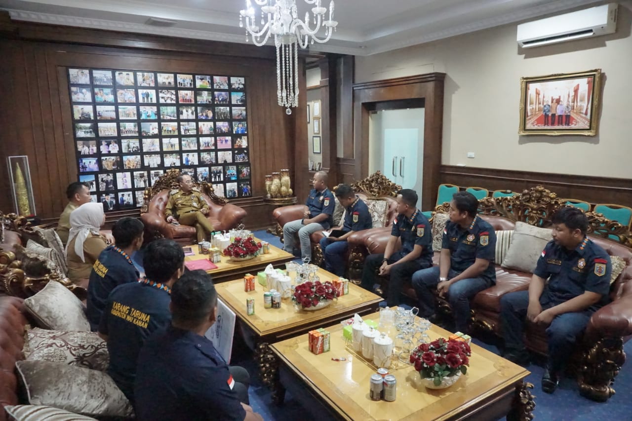 Gelar Audiensi, Bupati Adipati Puji Kinerja Karang Taruna Way Kanan