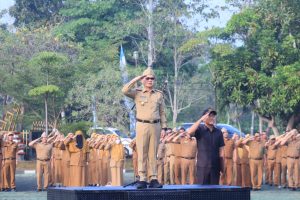 Sekda Saipul Pimpin Apel Mingguan Di Lingkup Pemkab Way Kanan