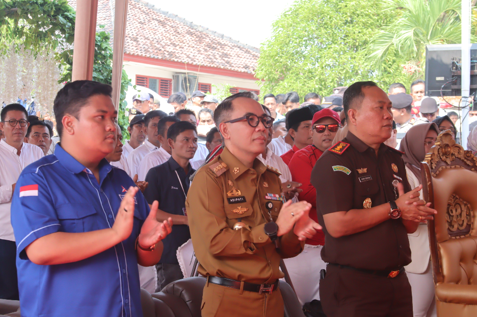 Bupati Adipati Hadiri Pengundian Dan Penetapan Nomor Urut Paslon Bupati Dan Wabup Way Kanan Tahun 2024